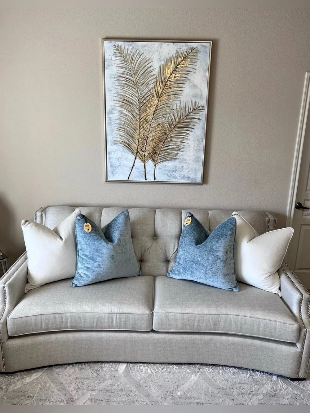 1-NWT CALLISTO HOME TEXTURE VELVET BOUCLE LUXURY DECORATIVE PILLOW (TO3595F12)